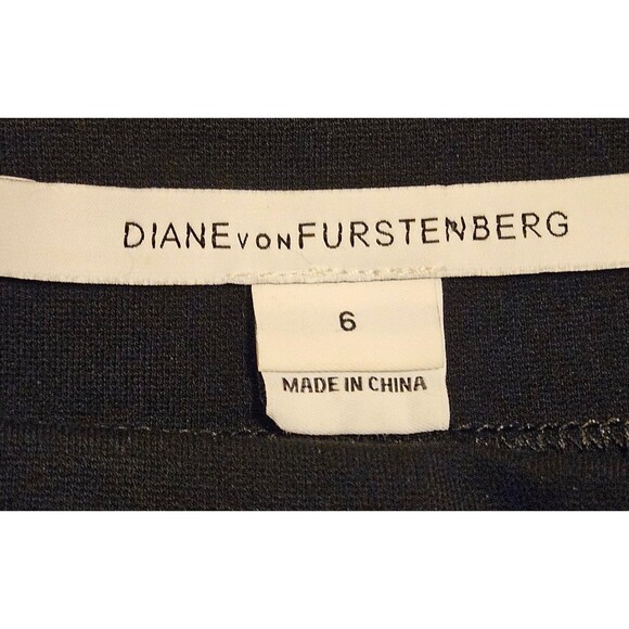 Diane von Furstenberg Black Skirt Size 6 Zip Pockets Zip Closure - Picture 2 of 3